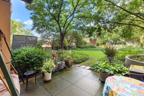 Tiny photo for 7243 Madison Street #204, Forest Park, IL 60130 (MLS # 12678542)