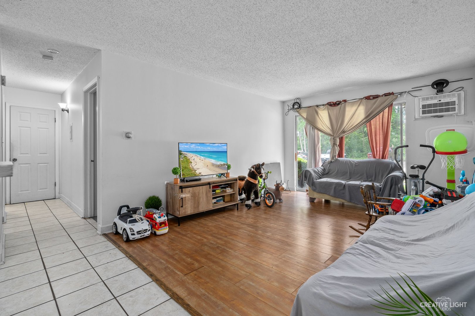 247 N Neltnor Boulevard H1C