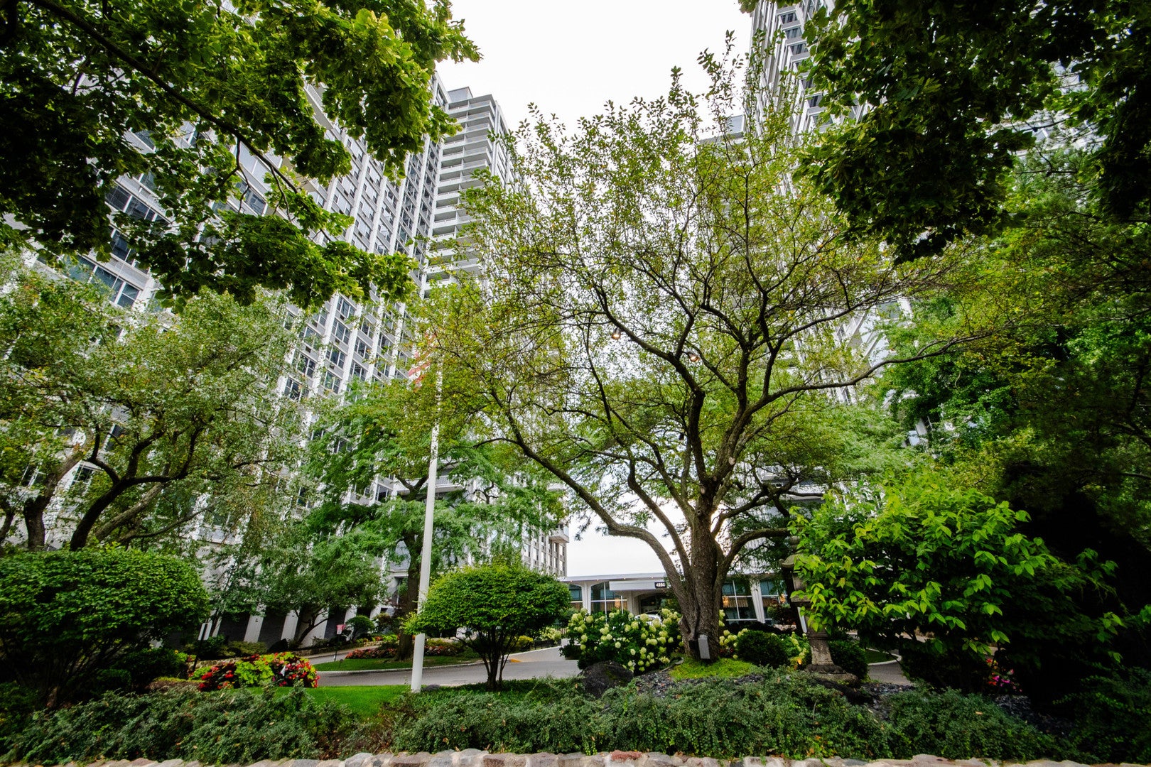 4250 N Marine Drive 1010