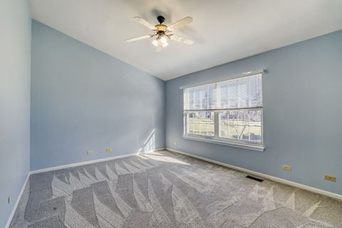 Tiny photo for Gurnee, IL 60031 (MLS # 12604854)