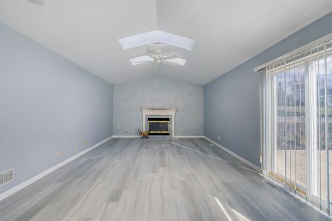 Tiny photo for Gurnee, IL 60031 (MLS # 12604854)
