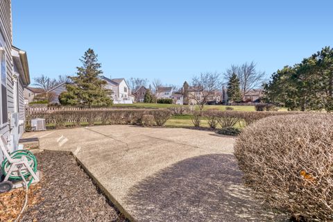 Tiny photo for Gurnee, IL 60031 (MLS # 12604854)