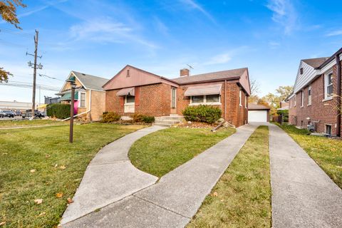 Tiny photo for 2223 S 7th Avenue, North Riverside, IL 60546 (MLS # 12513876)