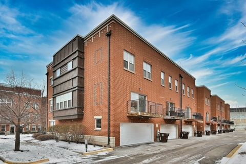 Tiny photo for 2523 S CALUMET Avenue, Chicago, IL 60616 (MLS # 12619844)