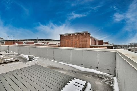 Tiny photo for 2523 S CALUMET Avenue, Chicago, IL 60616 (MLS # 12619844)