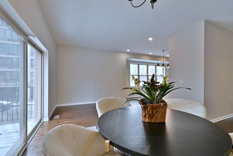 Tiny photo for 2523 S CALUMET Avenue, Chicago, IL 60616 (MLS # 12619844)