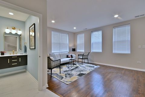 Tiny photo for 2523 S CALUMET Avenue, Chicago, IL 60616 (MLS # 12619844)