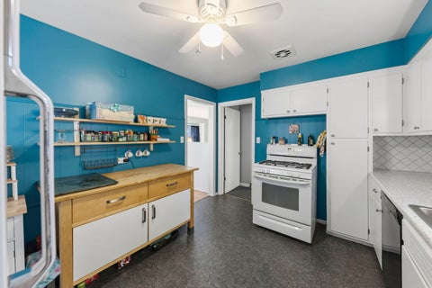 Tiny photo for 18126 Loomis Avenue, Homewood, IL 60430 (MLS # 12758316)