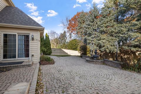 Tiny photo for 725 Heath Court, Westmont, IL 60559 (MLS # 12514089)