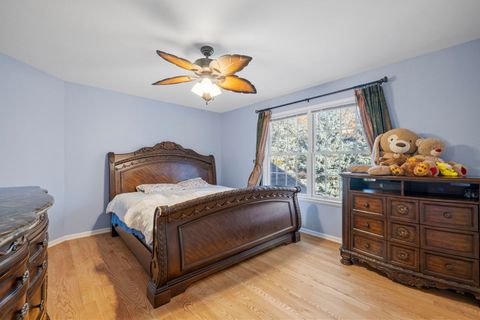 Tiny photo for 725 Heath Court, Westmont, IL 60559 (MLS # 12514089)