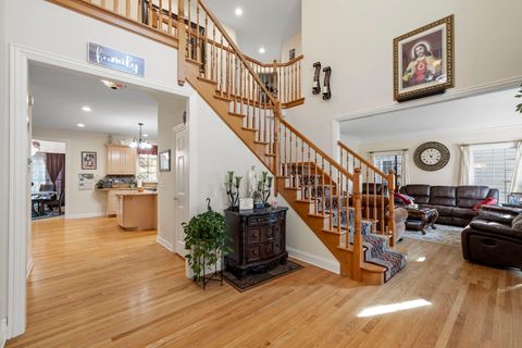 Tiny photo for 725 Heath Court, Westmont, IL 60559 (MLS # 12514089)