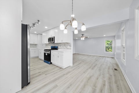 Tiny photo for 88 Hesterman Drive, Glendale Heights, IL 60139 (MLS # 12523366)