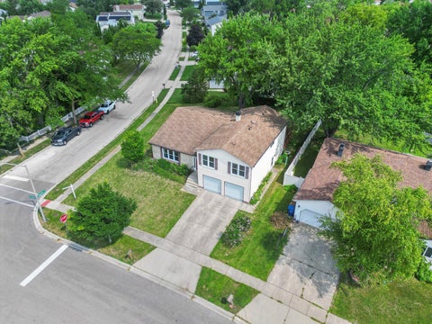 Tiny photo for 88 Hesterman Drive, Glendale Heights, IL 60139 (MLS # 12523366)