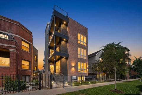 Tiny photo for 1244 N Kedzie Avenue #1, Chicago, IL 60651 (MLS # 12760244)