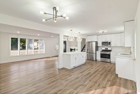 Tiny photo for 11756 S Leamington Avenue, Alsip, IL 60803 (MLS # 12486961)