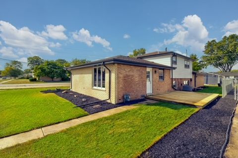 Tiny photo for 11756 S Leamington Avenue, Alsip, IL 60803 (MLS # 12486961)