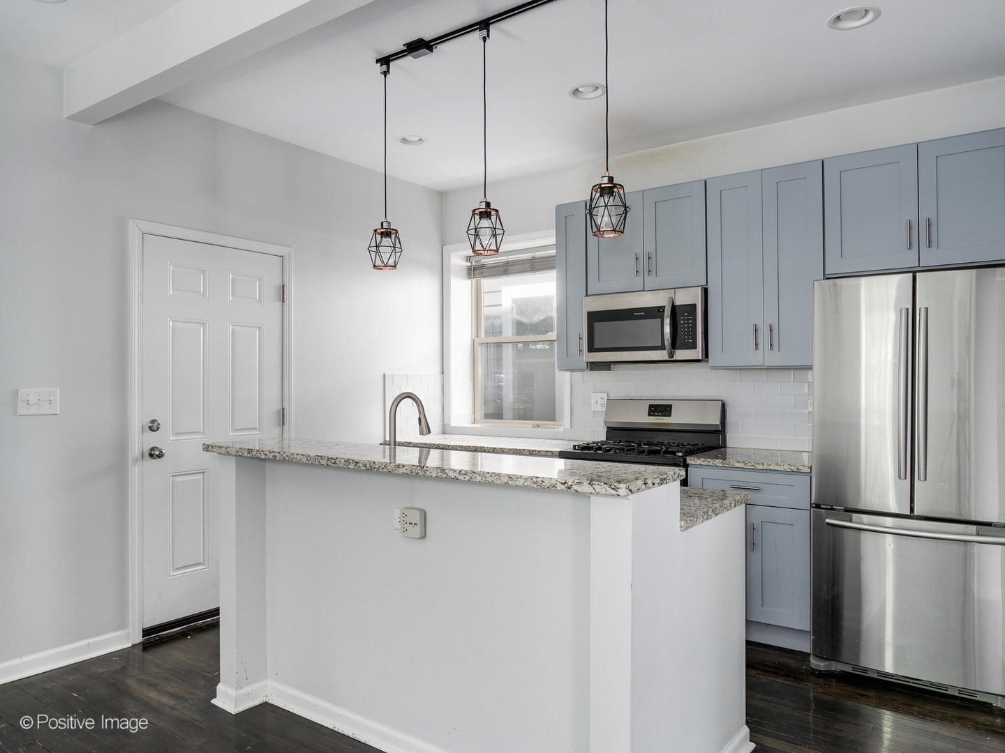 5134 N Oakley Avenue 2F