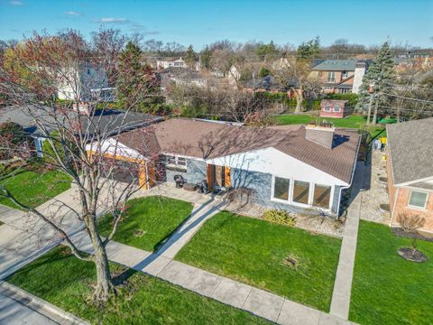 Tiny photo for 900 TOMAWADEE Drive, Park Ridge, IL 60068 (MLS # 12614312)