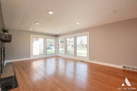 Tiny photo for 900 TOMAWADEE Drive, Park Ridge, IL 60068 (MLS # 12614312)