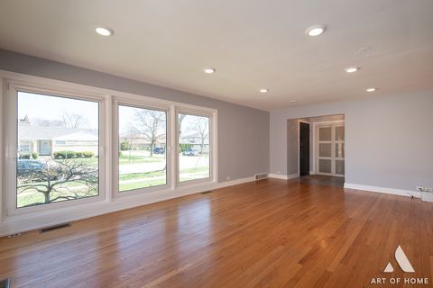 Tiny photo for 900 TOMAWADEE Drive, Park Ridge, IL 60068 (MLS # 12614312)