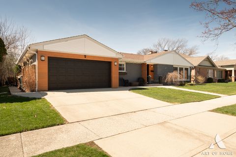 Tiny photo for 900 TOMAWADEE Drive, Park Ridge, IL 60068 (MLS # 12614312)