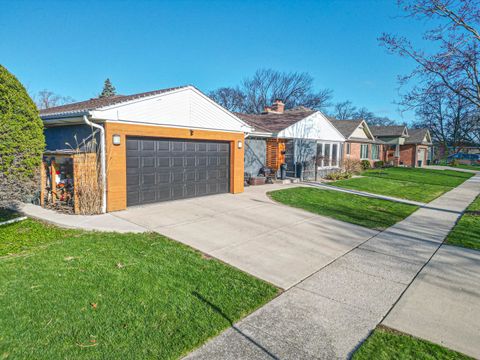 Tiny photo for 900 TOMAWADEE Drive, Park Ridge, IL 60068 (MLS # 12614312)