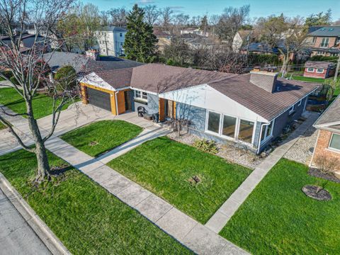 Tiny photo for 900 TOMAWADEE Drive, Park Ridge, IL 60068 (MLS # 12614312)