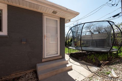 Tiny photo for 900 TOMAWADEE Drive, Park Ridge, IL 60068 (MLS # 12614312)