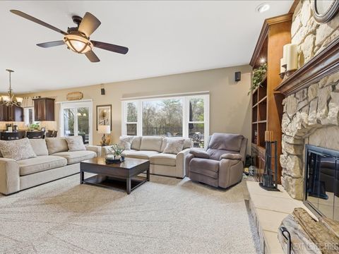 Tiny photo for 1109 Edwards Drive, Batavia, IL 60510 (MLS # 12593293)