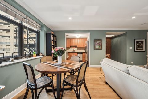 Tiny photo for 40 E DELAWARE Place #904, Chicago, IL 60611 (MLS # 12489707)