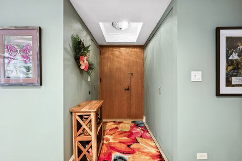 Tiny photo for 40 E DELAWARE Place #904, Chicago, IL 60611 (MLS # 12489707)