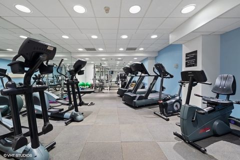 Tiny photo for 40 E DELAWARE Place #904, Chicago, IL 60611 (MLS # 12489707)