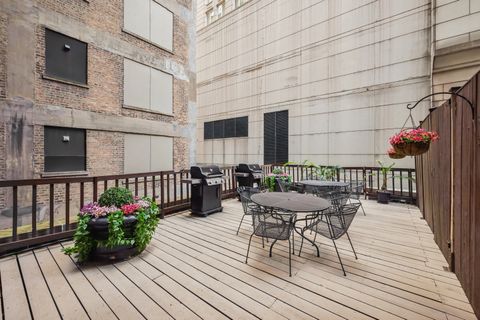 Tiny photo for 40 E DELAWARE Place #904, Chicago, IL 60611 (MLS # 12489707)