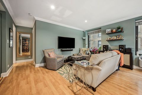 Tiny photo for 40 E DELAWARE Place #904, Chicago, IL 60611 (MLS # 12489707)