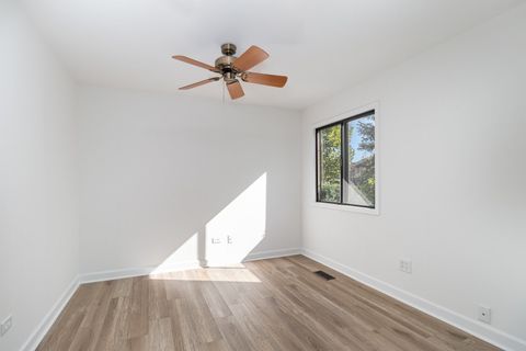 Tiny photo for 1467 Fairlane Drive #1B, Schaumburg, IL 60193 (MLS # 12519541)