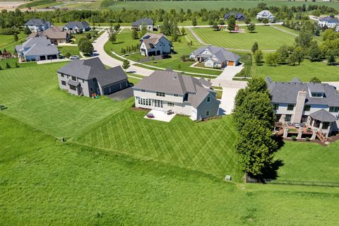 Tiny photo for 995 Redbud Lane, Sugar Grove, IL 60554 (MLS # 12680511)