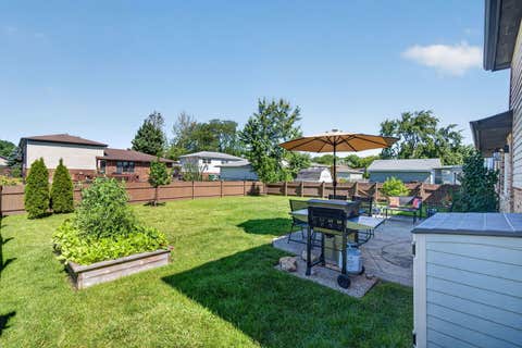 Tiny photo for 17830 65th Avenue, Tinley Park, IL 60477 (MLS # 12662302)