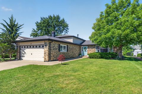 Photo of 17830 65th Avenue, Tinley Park, IL 60477 (MLS # 12662302)