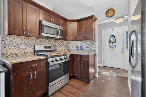Tiny photo for 17830 65th Avenue, Tinley Park, IL 60477 (MLS # 12662302)
