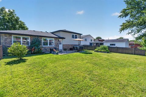 Tiny photo for 17830 65th Avenue, Tinley Park, IL 60477 (MLS # 12662302)