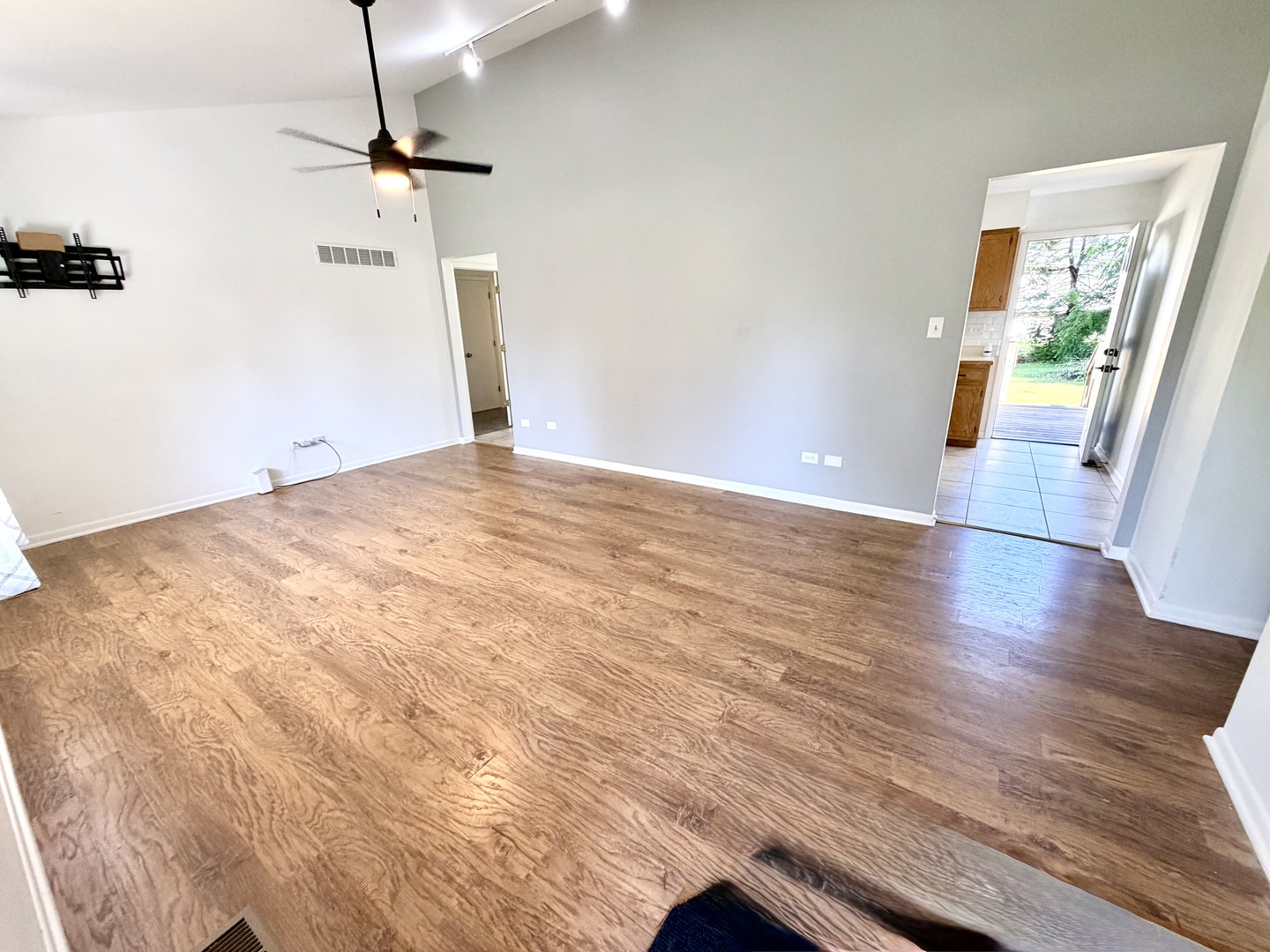 2337 Golfview Drive