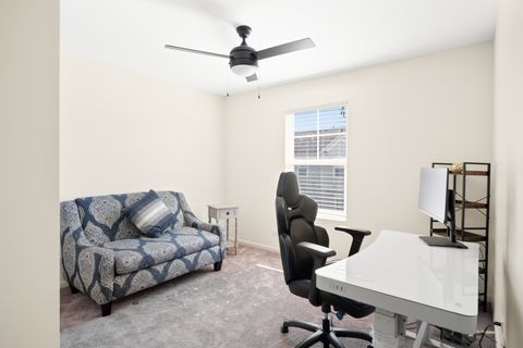 Tiny photo for 563 Grosvenor Lane, Aurora, IL 60504 (MLS # 12513228)