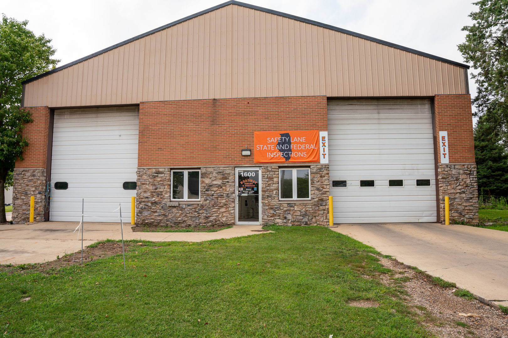 1600 N La Fox Street