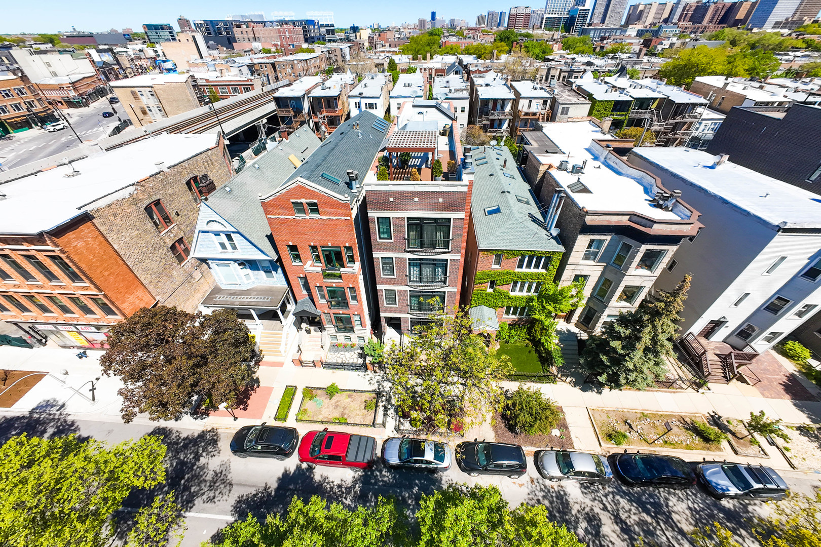 924 W ROSCOE Street 1