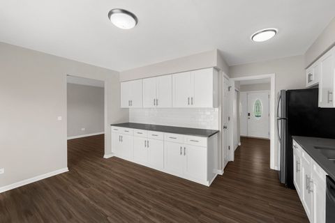 Tiny photo for 306 S Blackstone Avenue, Glenwood, IL 60425 (MLS # 12462521)