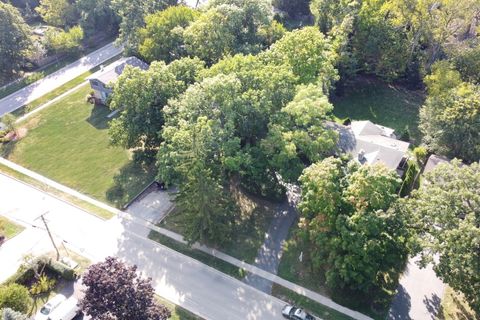 Tiny photo for 230 N Alleghany Road, Grayslake, IL 60030 (MLS # 12487622)