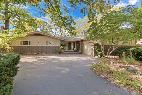 Photo of 230 N Alleghany Road, Grayslake, IL 60030 (MLS # 12487622)