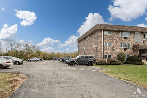 Tiny photo for 1003 ARGYLE Street #5A, Bensenville, IL 60106 (MLS # 12523433)