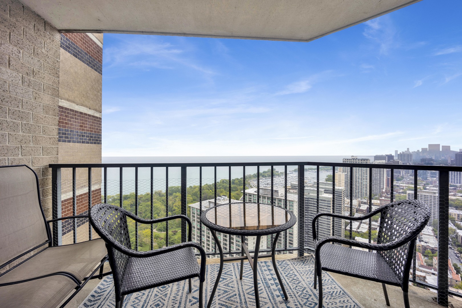 3660 N Lake Shore Drive 4503
