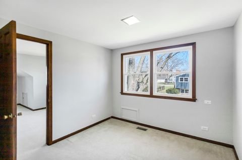 Tiny photo for 915 N Saratoga Drive, Palatine, IL 60074 (MLS # 12481820)